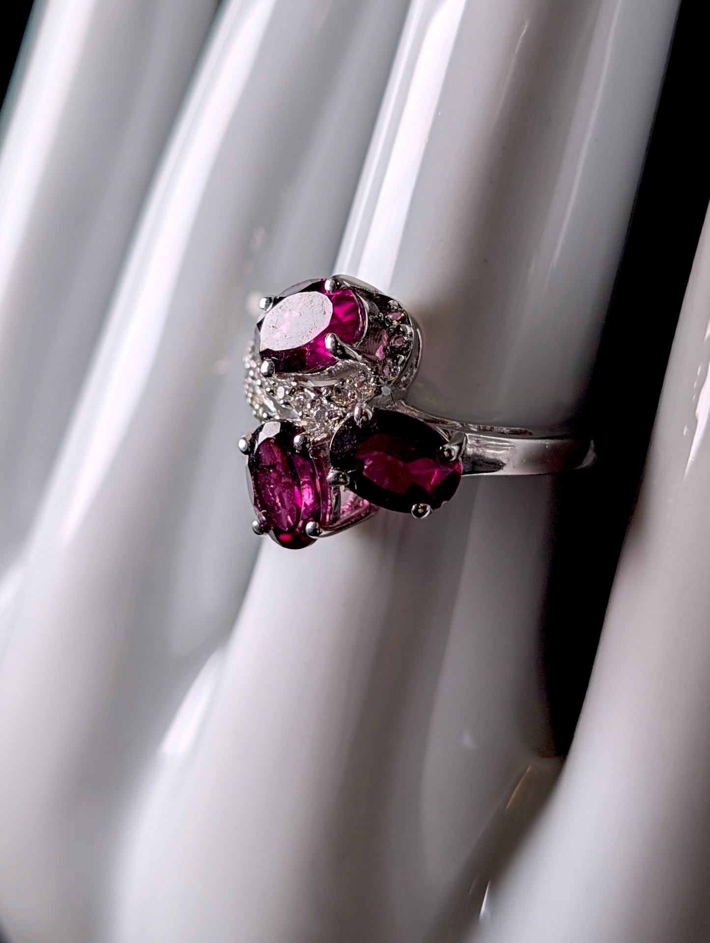 Vintage Three Stone Oval Cut Genuine Rhodolite Garnet and White Topaz Sterling Silver Ring