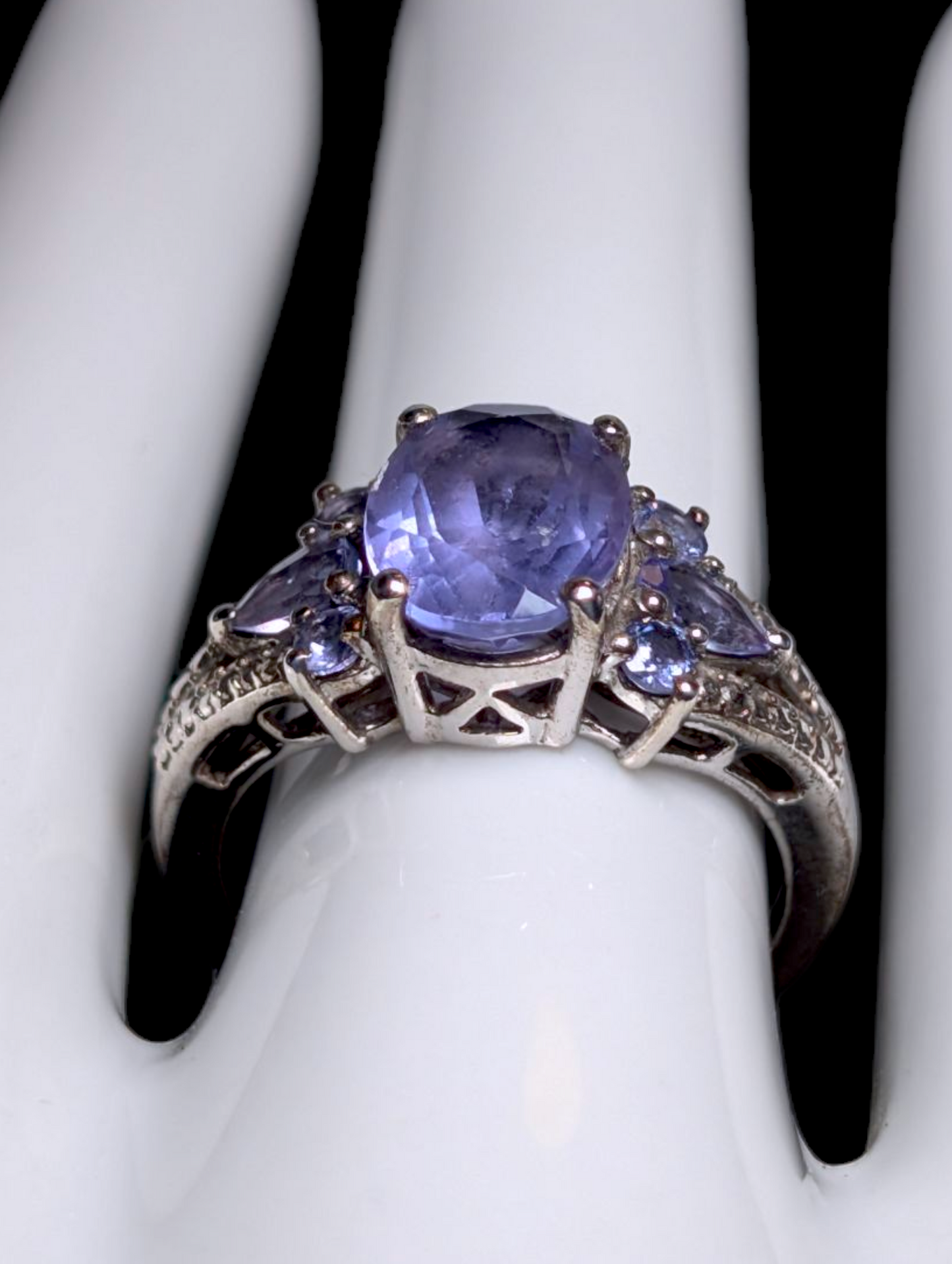 Vintage 2.5 Carat Oval Cut Solitaire Genuine Tanzanite Sterling Silver Statement Ring