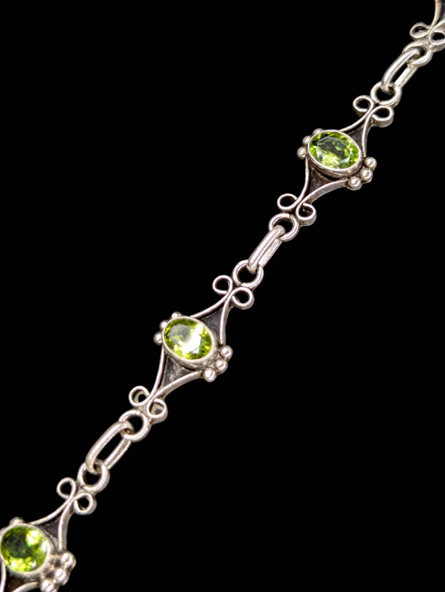 Vintage Artisan Genuine Peridot Gemstone Sterling Silver Tennis Bracelet