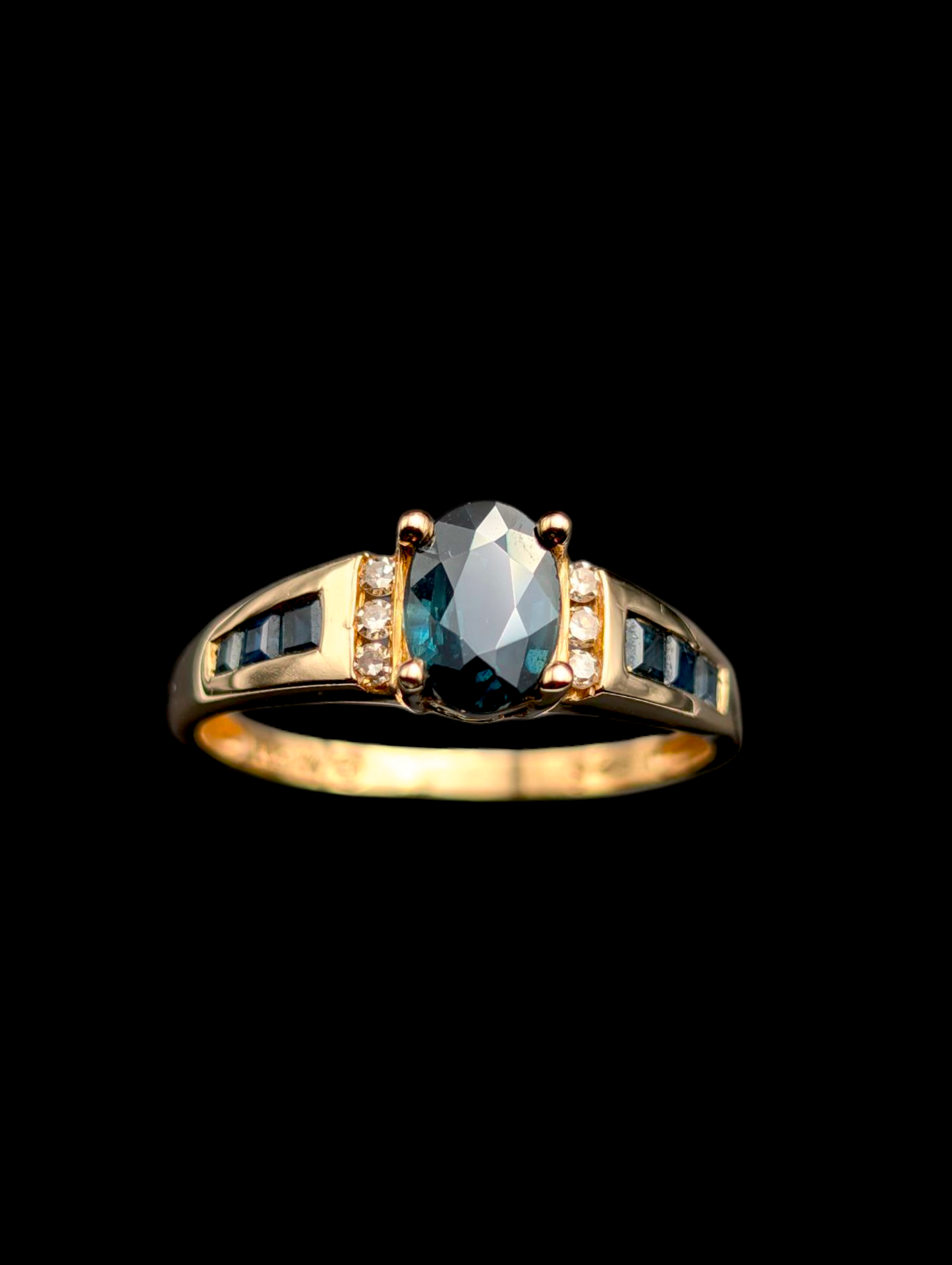 Vintage Designer Alwand Vahan 14k Solid Yellow Gold Genuine Earth Mined London Blue Topaz and Diamond Ring