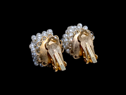 1950s-1960s Vintage Cluster Woven Seed Pearl Gold Toned Costume Clip On Earrings