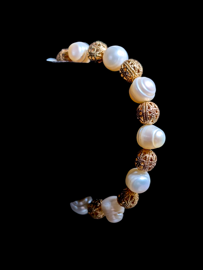 Vintage Baroque Style Genuine Pearls and Gold Toned Filigree Beads Necklace and Bracelet Set