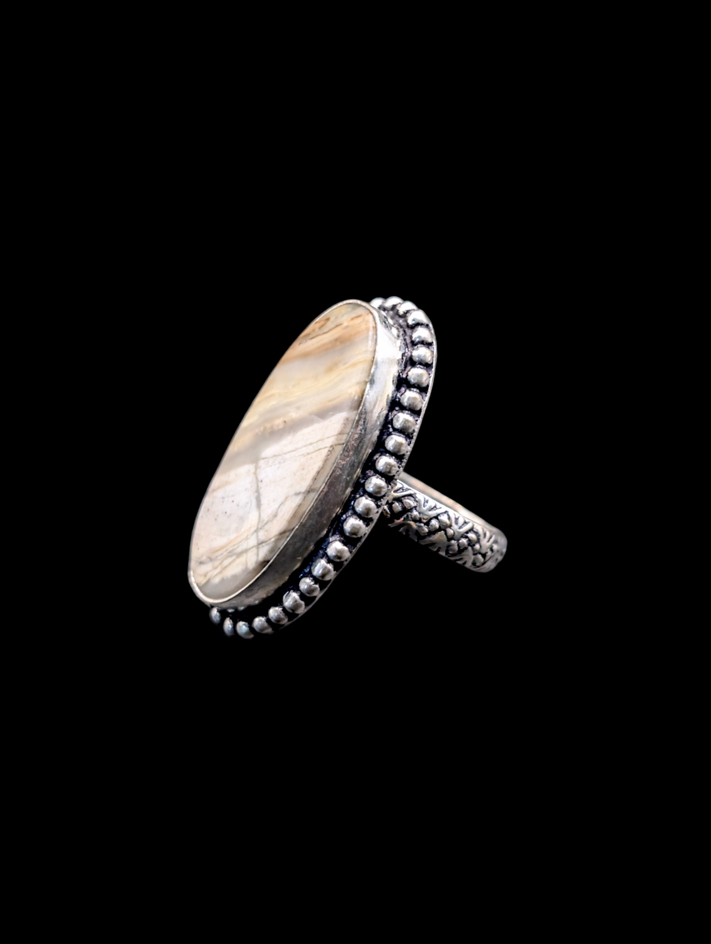 Vintage Unique Oval Banded Agate Gemstone in Tan, Cream and White Artisan Boho Silver Ring