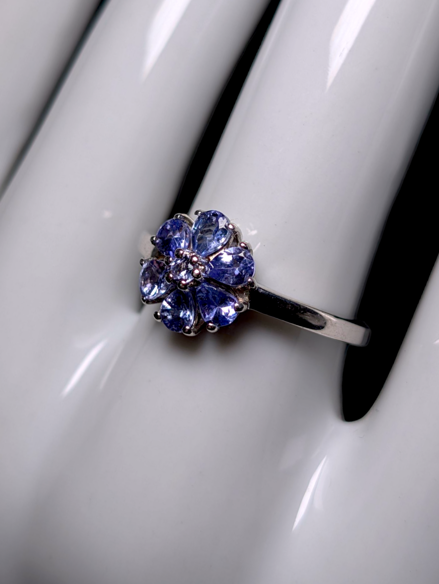 Vintage Dainty Flower Earth Mined Genuine Tanzanite Sterling Silver Ring