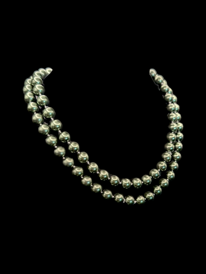 1940s-1960s Deep Green Glass Pearl Hand Knotted Necklace
