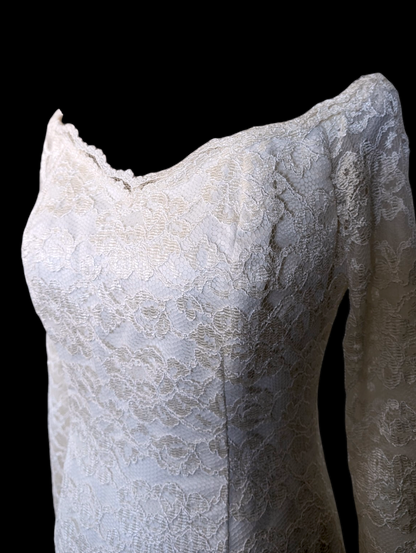 1990s Stunning Off the Shoulder Long Sleeve Lace Wedding Dress with De HobbyBobbins 1990s Stunning Off the Shoulder Long Sleeve Lace Wedding Dress with De HobbyBobbins