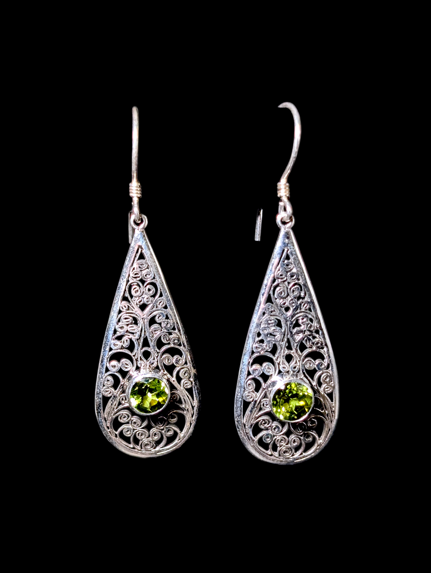 Vintage Bezel Set Round Cut 2 Carat Genuine Peridot Sterling Silver Filigree Drop Earrings