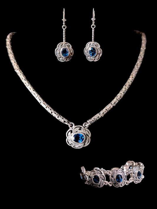 Vintage Rare 3 Piece Designer Shube Dakota West Genuine London Blue Topaz Oxidized 105g Sterling Silver Necklace, Bracelet, and Earrings Set