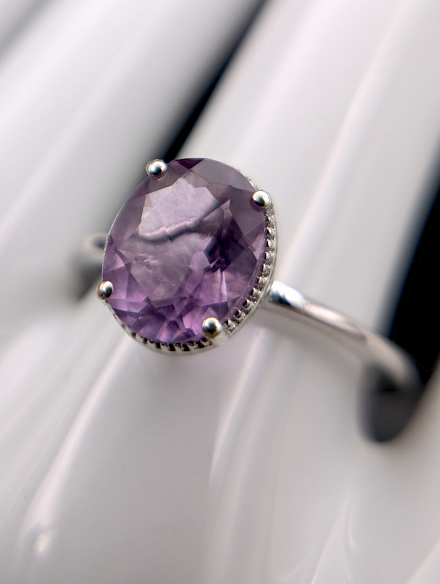 Vintage Oval Solitaire Genuine Amethyst Sterling Silver Ring