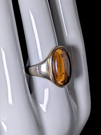 Vintage Monet Genuine Tiger's Eye Solitaire Antique Gold Toned Ring