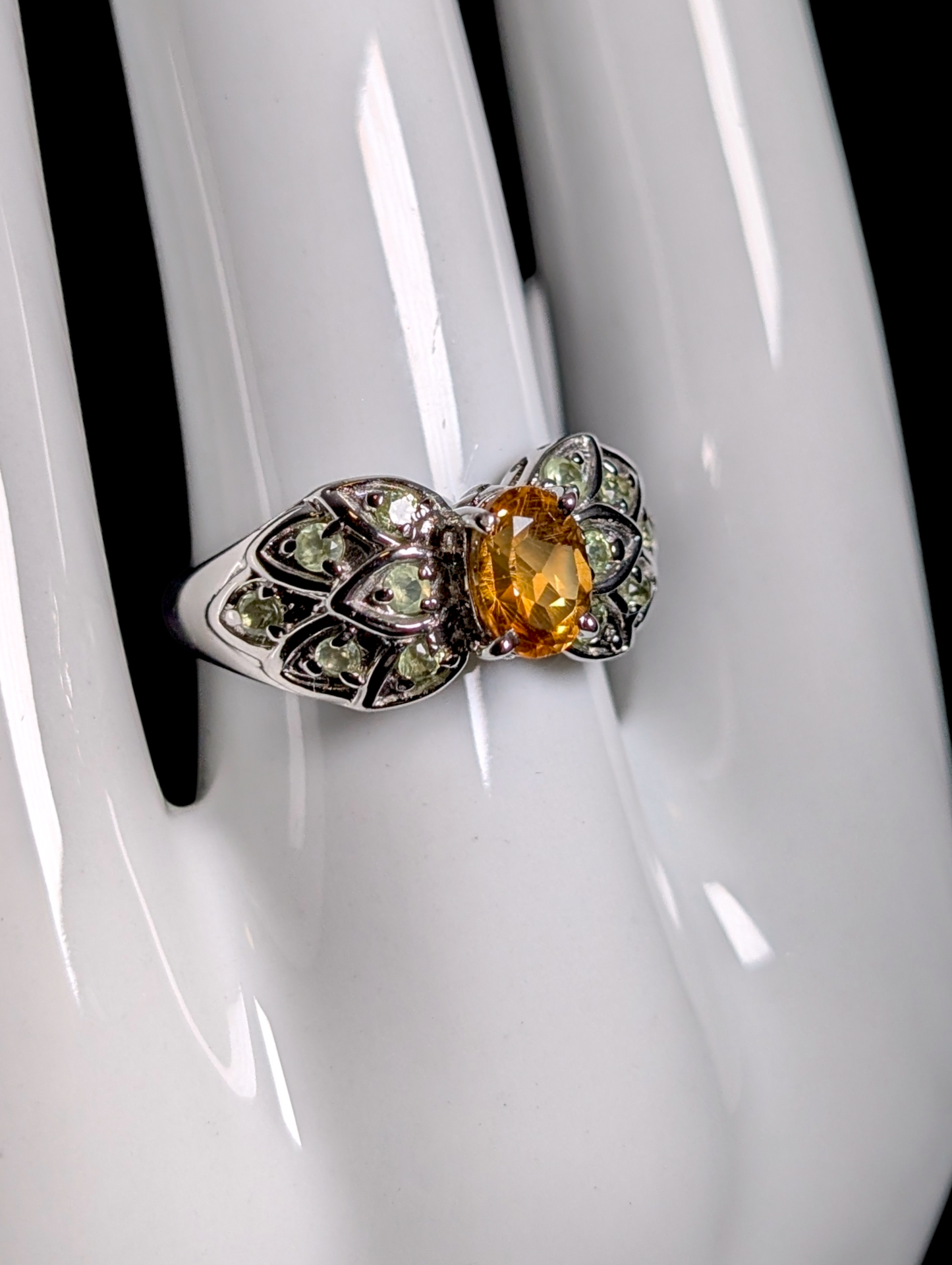 Vintage Oval Cut Genuine Golden Citrine Solitaire with Peridot Accents Stones Sterling Silver Ring