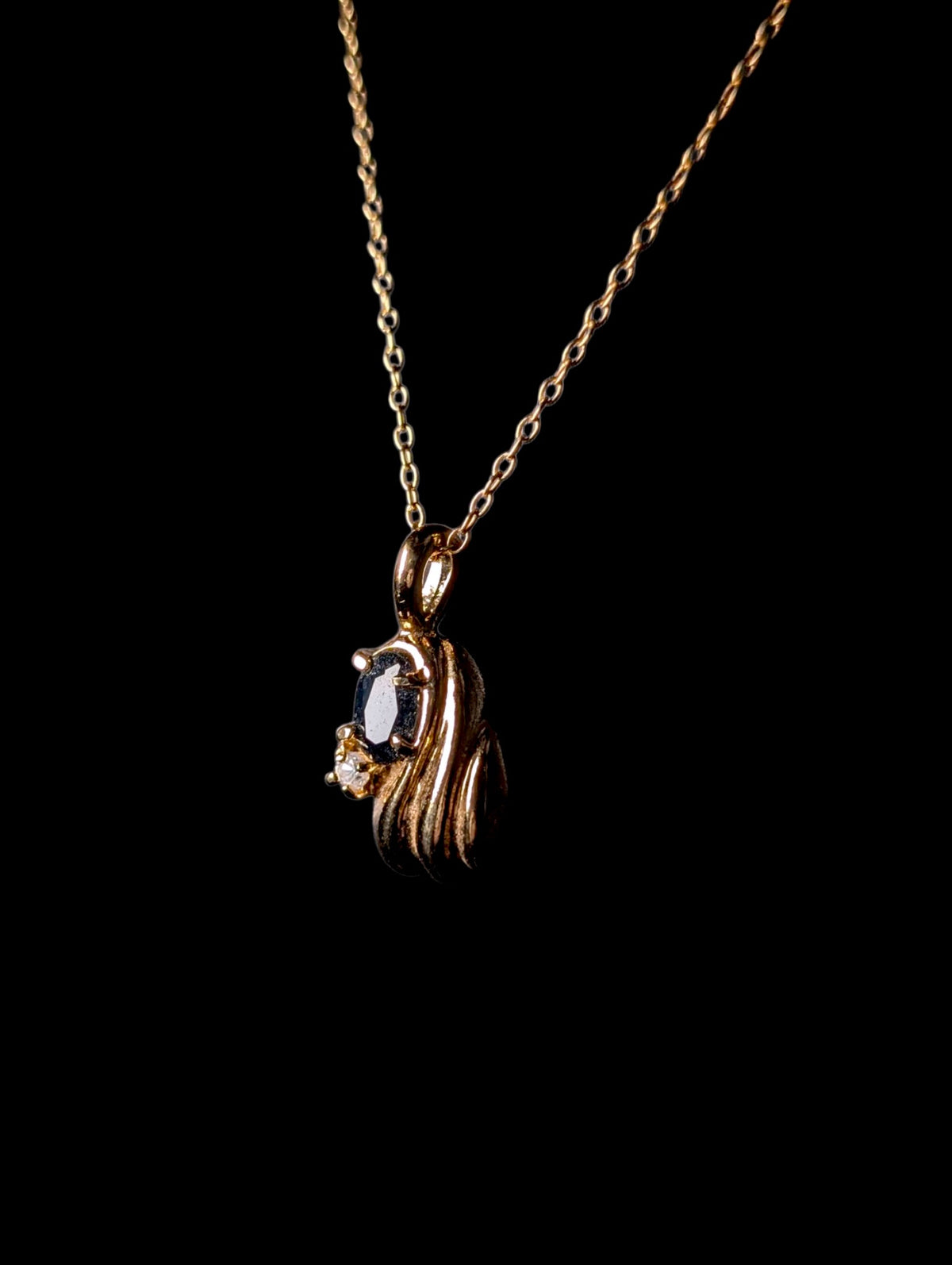 Vintage Oval Cut Genuine Midnight Blue Sapphire and Simulated Diamond 14k Yellow Gold over Sterling Pendant