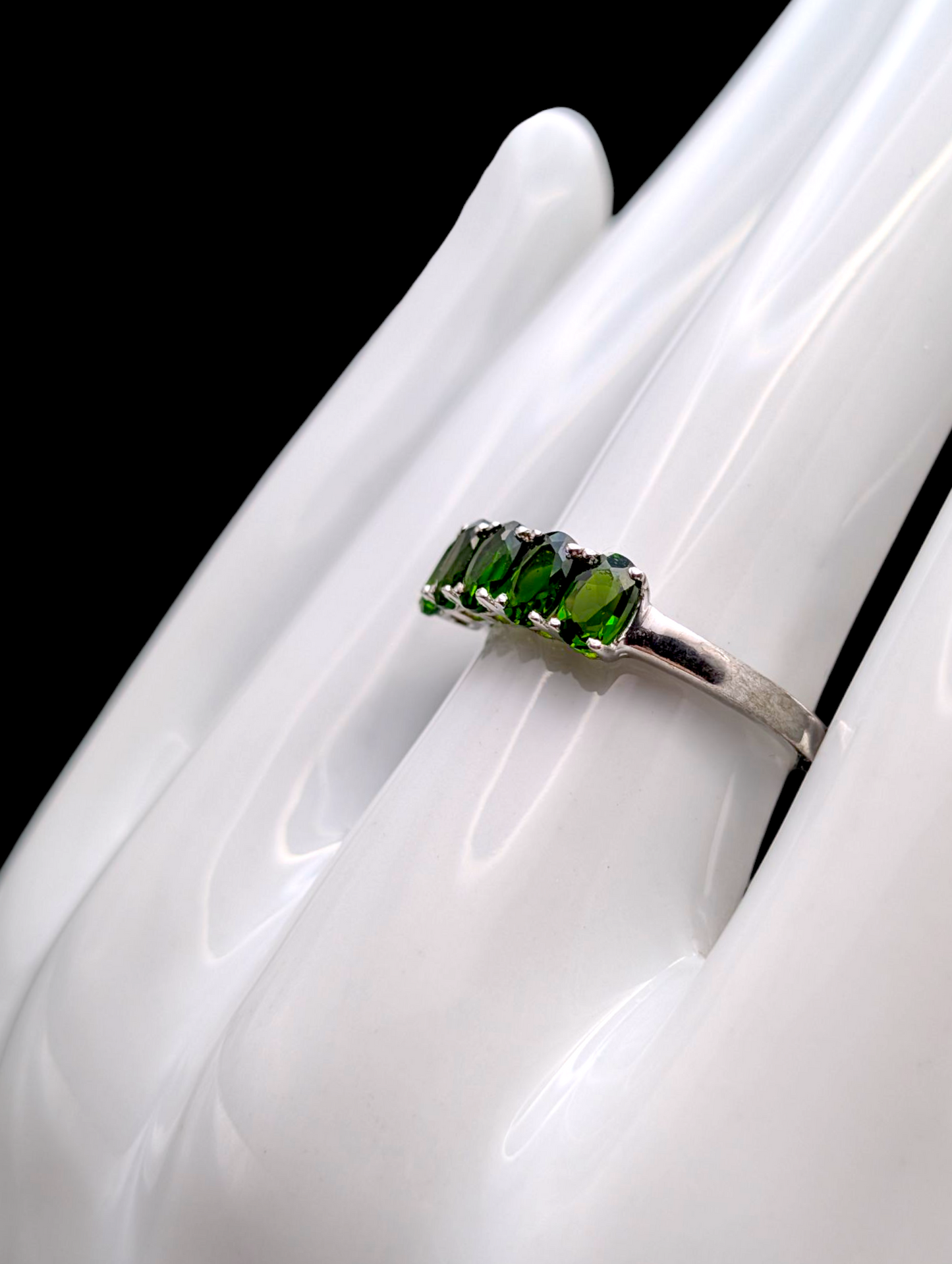 Vintage Five Stone Band Earth Mined Genuine Chrome Diopside Sterling Silver Stackable Ring