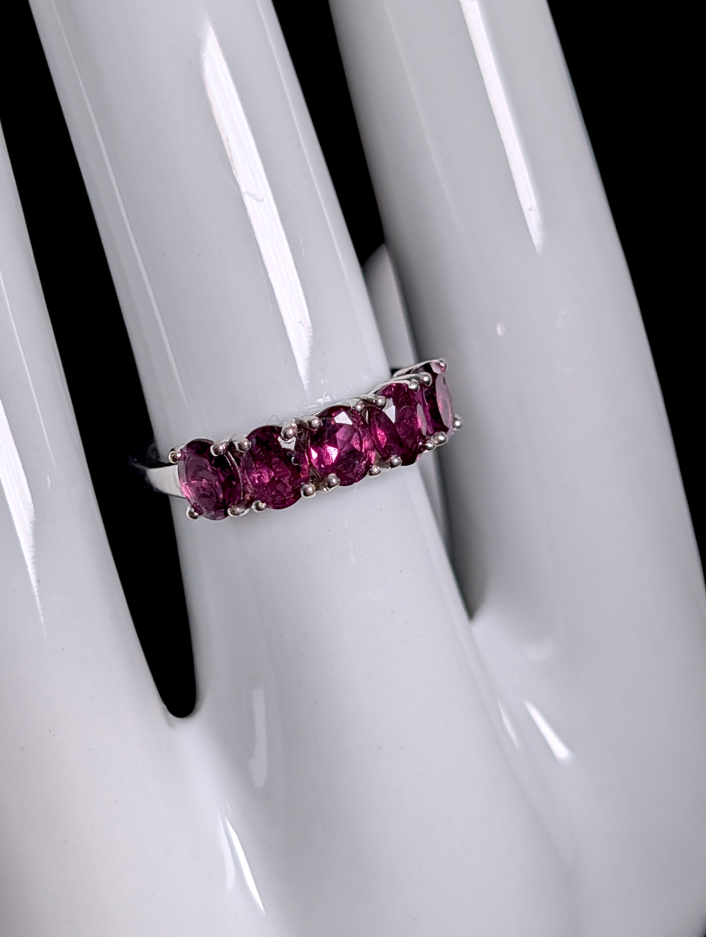 Vintage 5 Stone Oval Cut Row Genuine Rhodolite Garnet Sterling Silver Band Ring