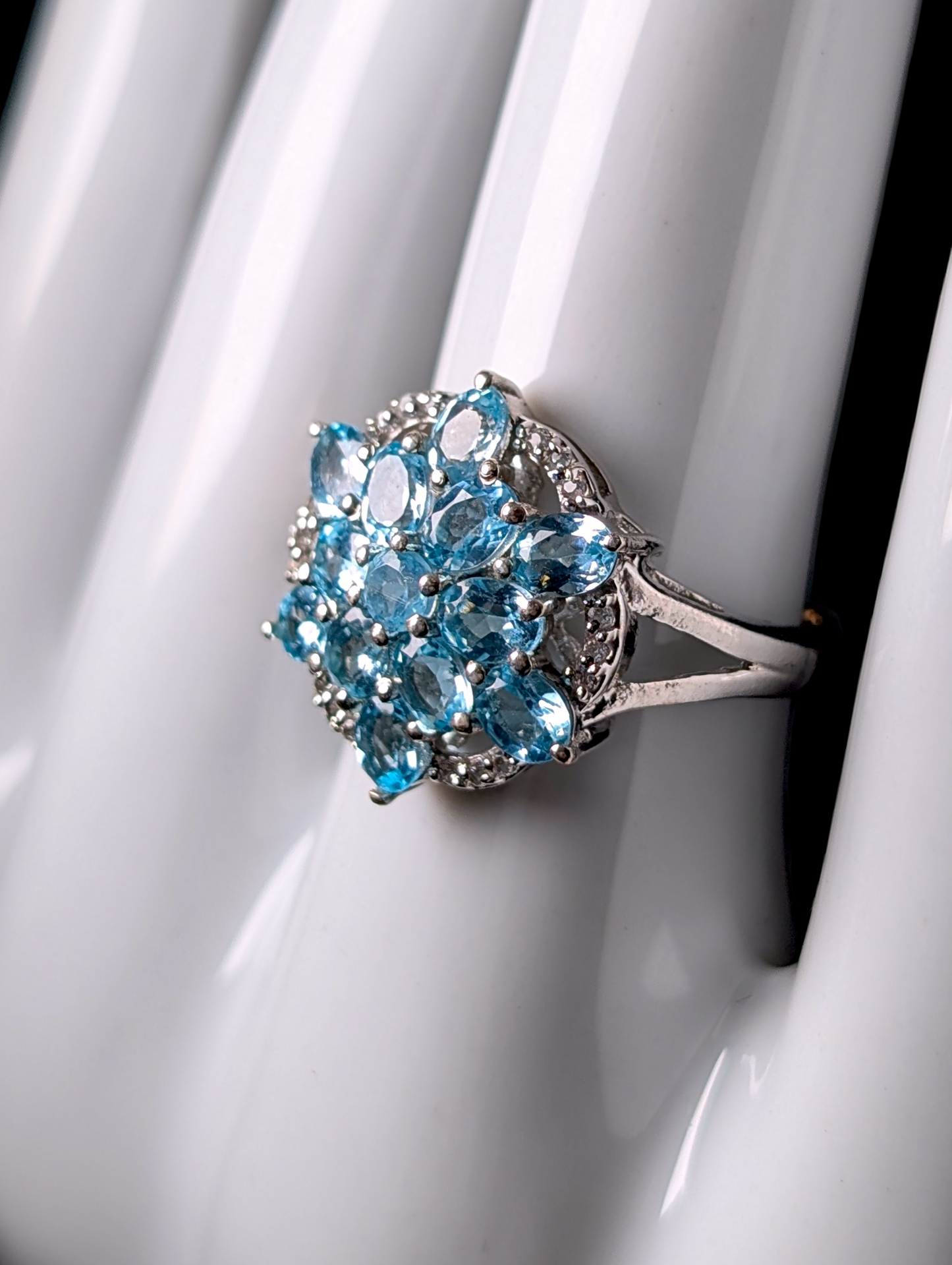 Vintage Dazzling Starburst Snowflake Genuine Blue Apatite and Topaz Sterling Silver Statement Ring