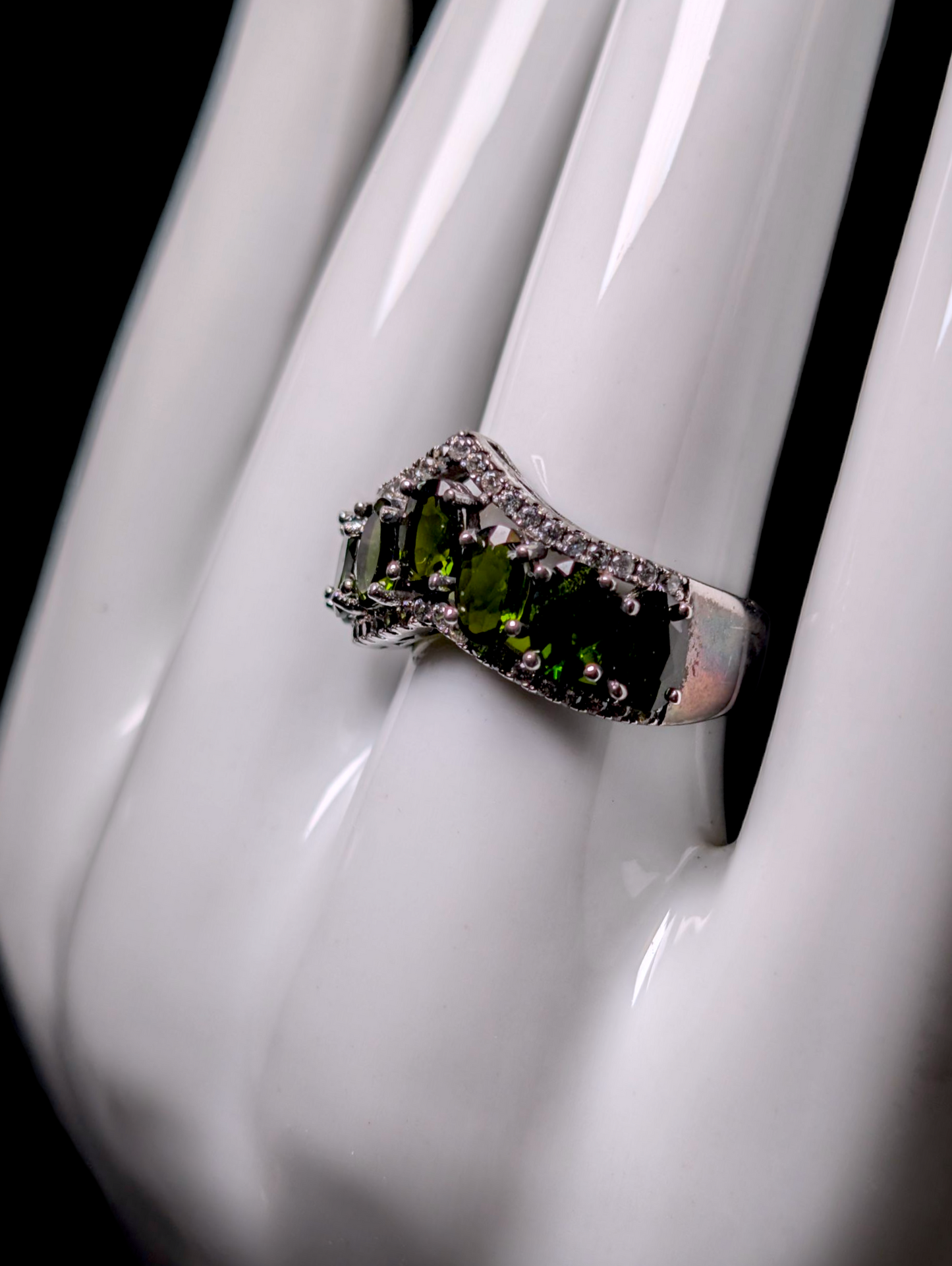 Vintage Oval Cut Genuine Chrome Diopside and White Zircon Sterling Silver Chevron Stackable Ring