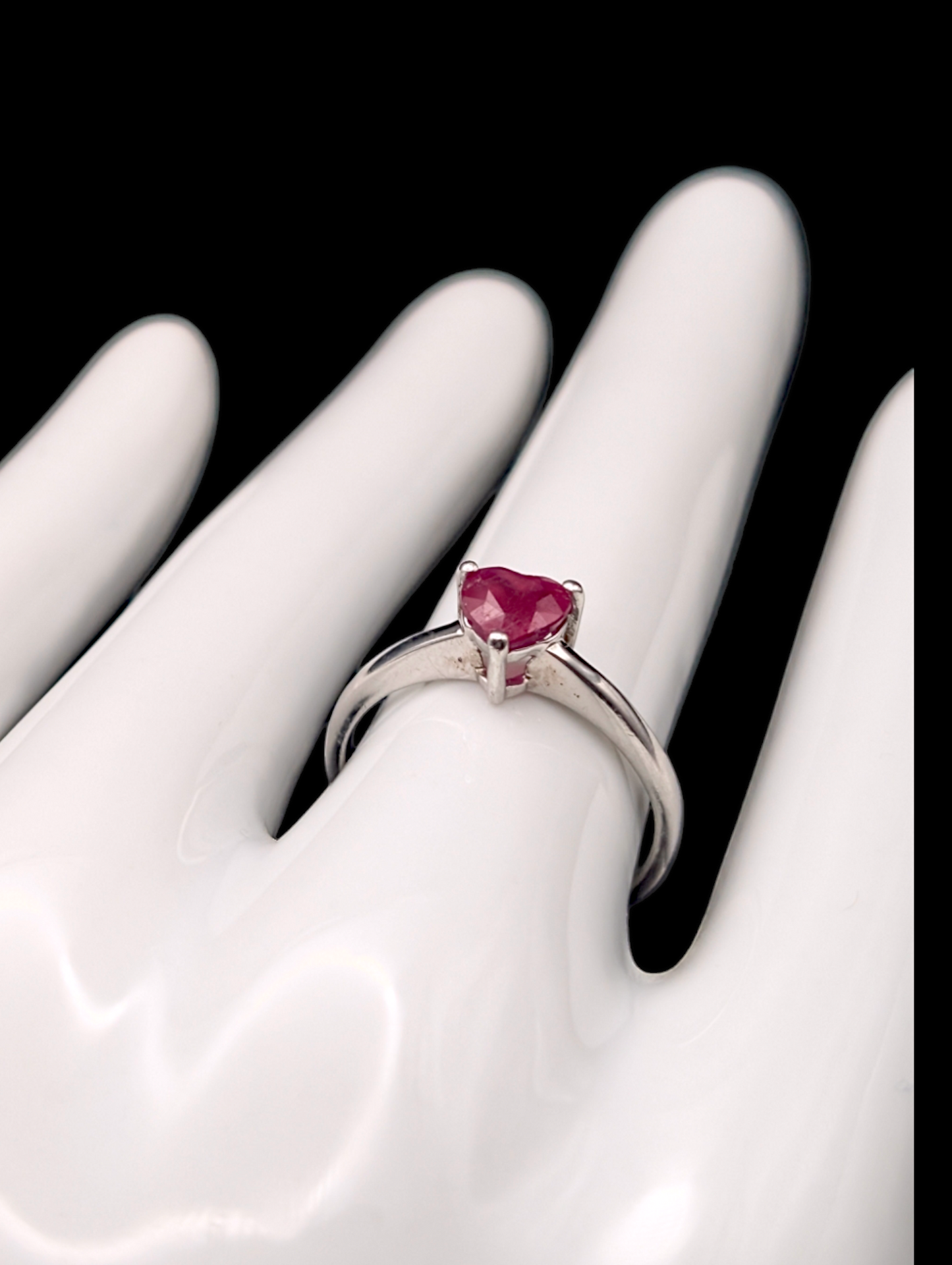 Vintage Genuine Earth Mined Red Ruby Heart Solitaire Minimalist Sterling Silver Ring