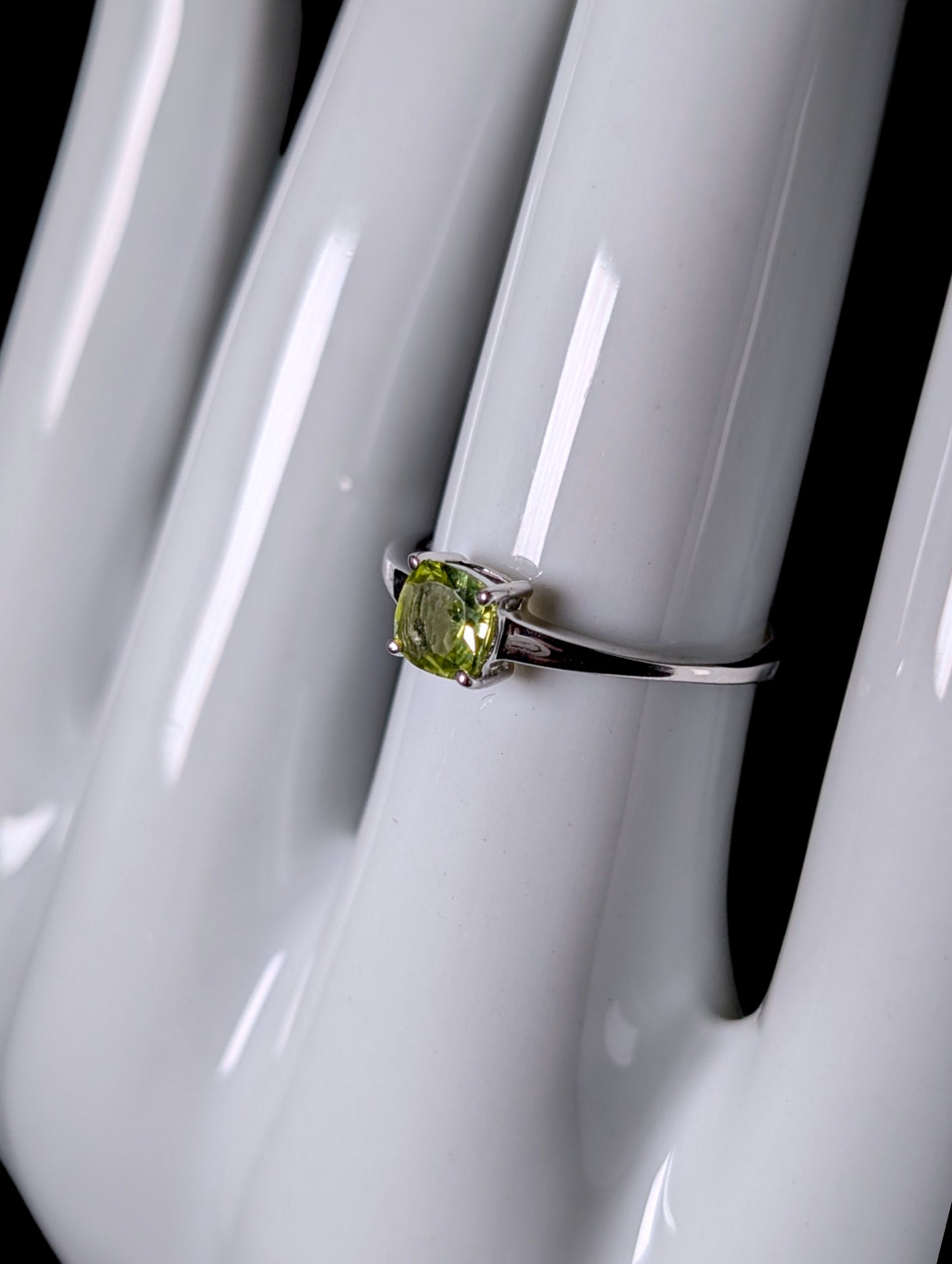 Vintage Stackable Genuine Peridot Solitaire Sterling Silver Ring