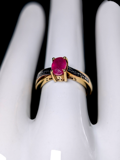Vintage Oval Cut Earth Mined Genuine Ruby Solitaire with Black Diamond Accent Stones 18k Yellow Gold Vermeil Ring