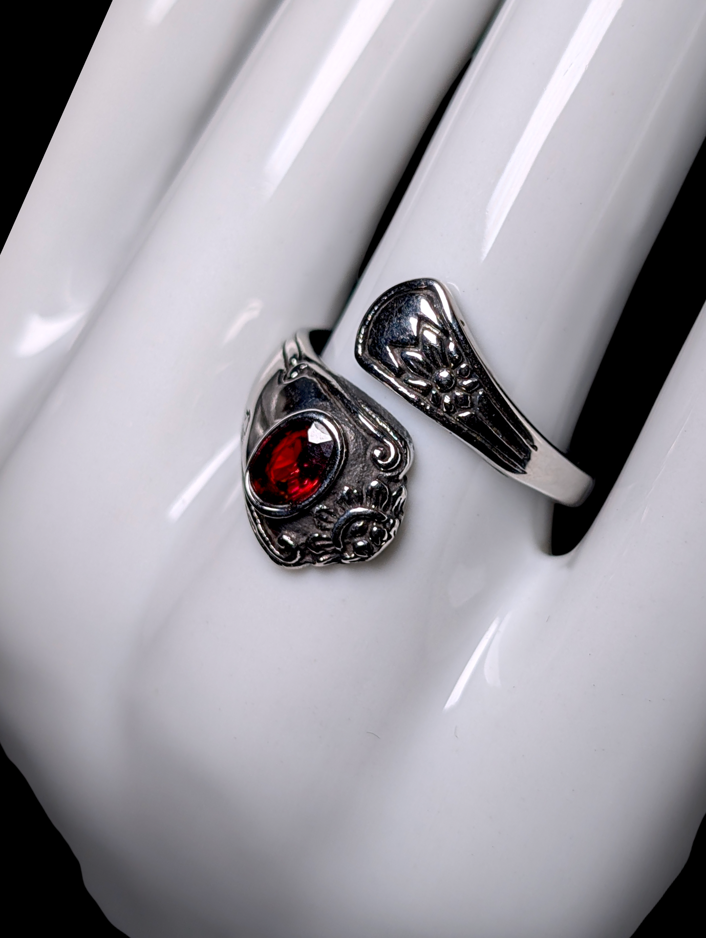 Vintage Oval Cut Bezel Set Genuine Red Garnet Silver Stainless Steel Spoon Wrap Ring