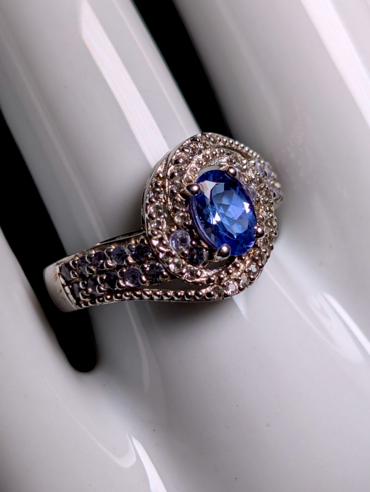 Vintage Oval Cut Solitaire Genuine Tanzanite Sterling Silver Crossover Ring