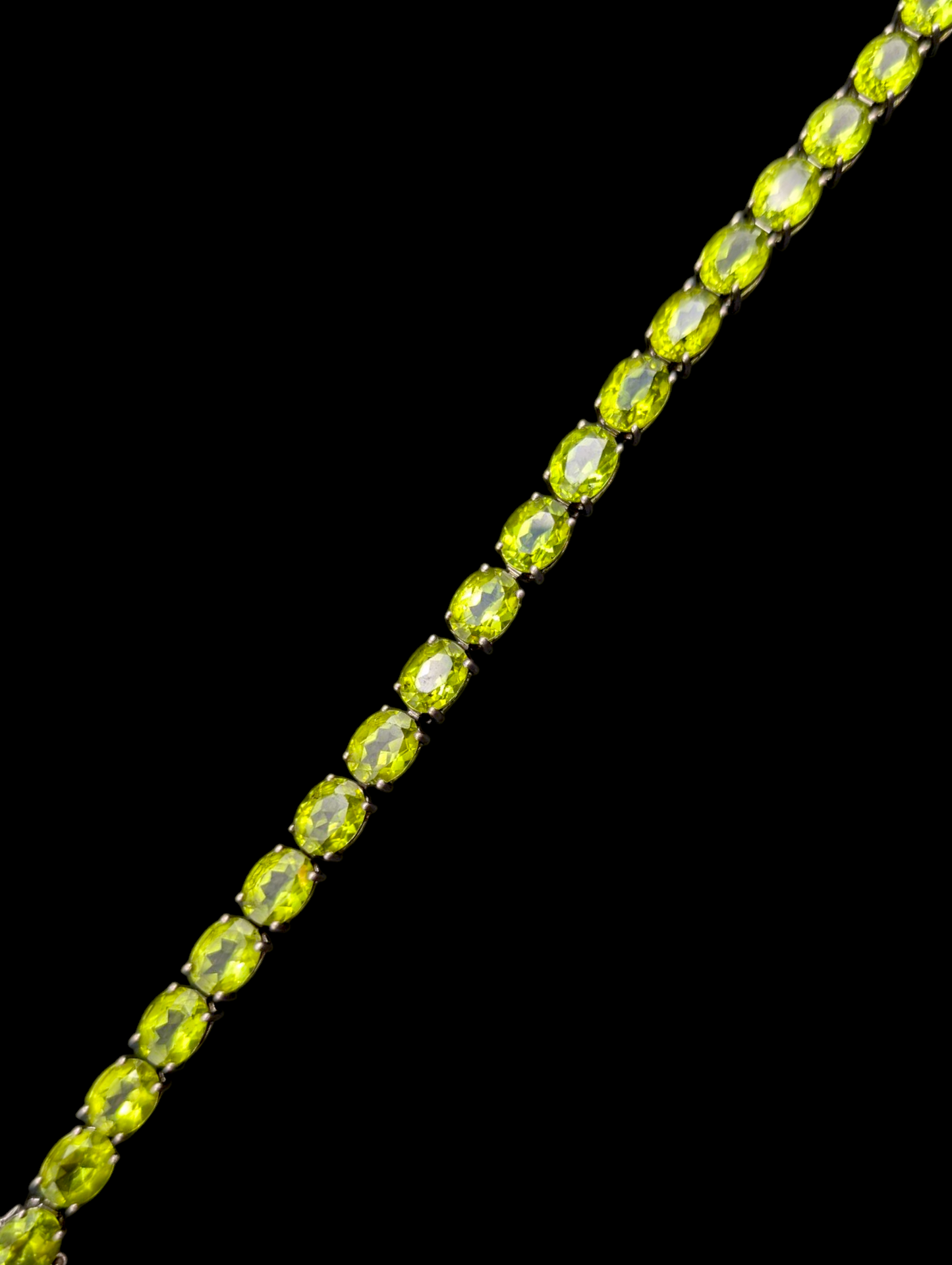 Vintage 28 Carat Oval Cut Genuine Peridot Sterling Silver Tennis Bracelet