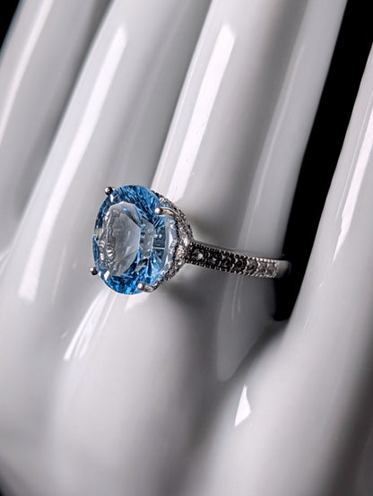 Vintage Oval Cut 5+ Carat Genuine Swiss Blue and White Topaz Solitaire Sterling Silver Ring