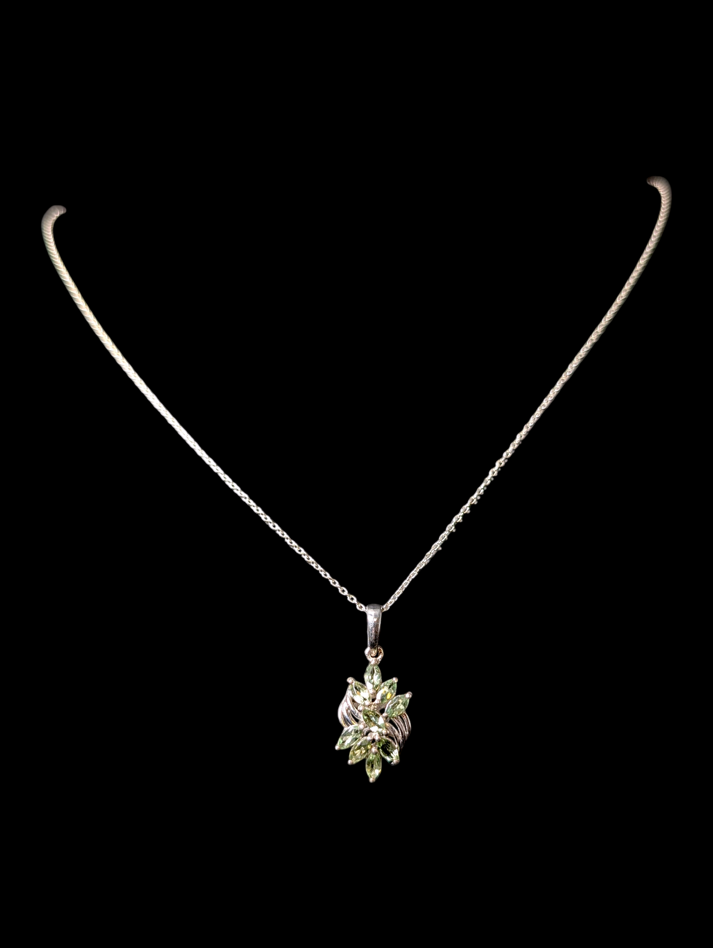 Vintage 1.25 Carat Marquise Cut Genuine Green Apatite Sterling Pendant and Delicate Made in Italy Chain Necklace