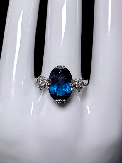 Vintage Oval Cut 8+ Carat Genuine London Blue and White Topaz Solitaire Sterling Silver Ring