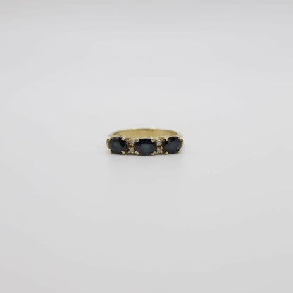 Vintage Genuine Diamond and Sapphire Ring In 14K Yellow Gold