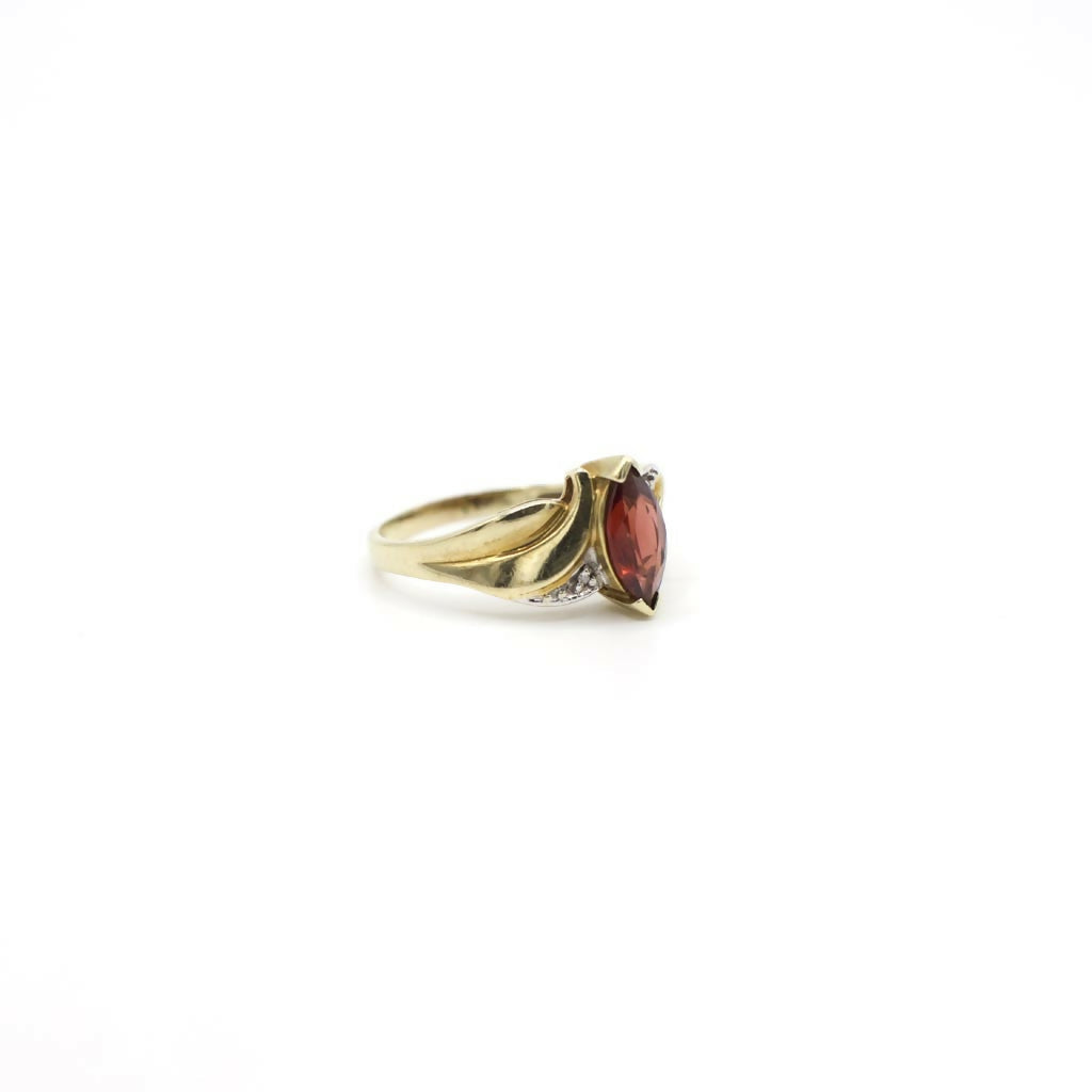 Vintage Genuine Diamond and Marquise Cut Garnet Ring In 10K Yellow Gold