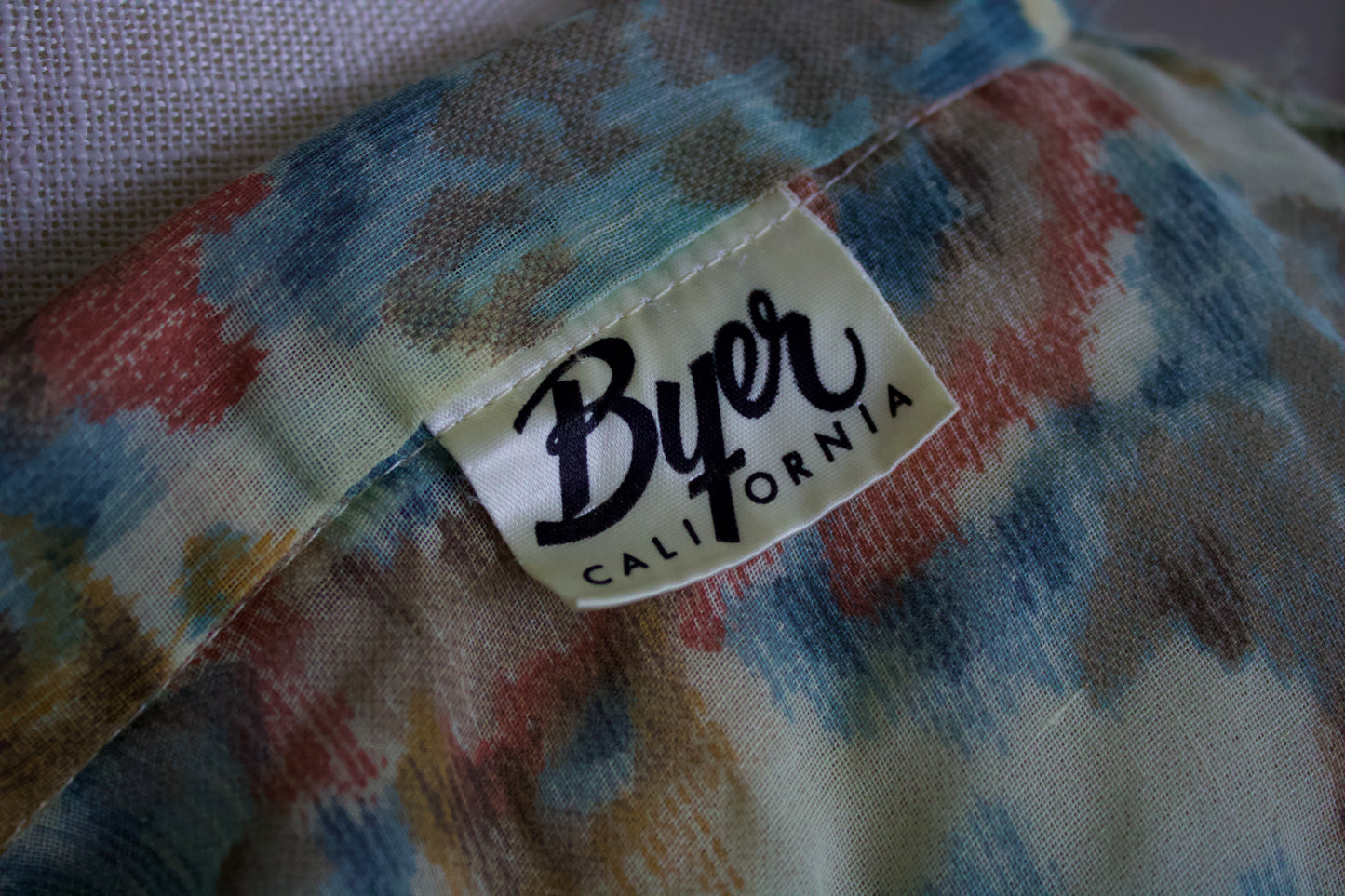 1970s Byer Crop Top with Tie in Multicolor Watercolor Floral Pattern in Blues, Browns, Teds and Yellow