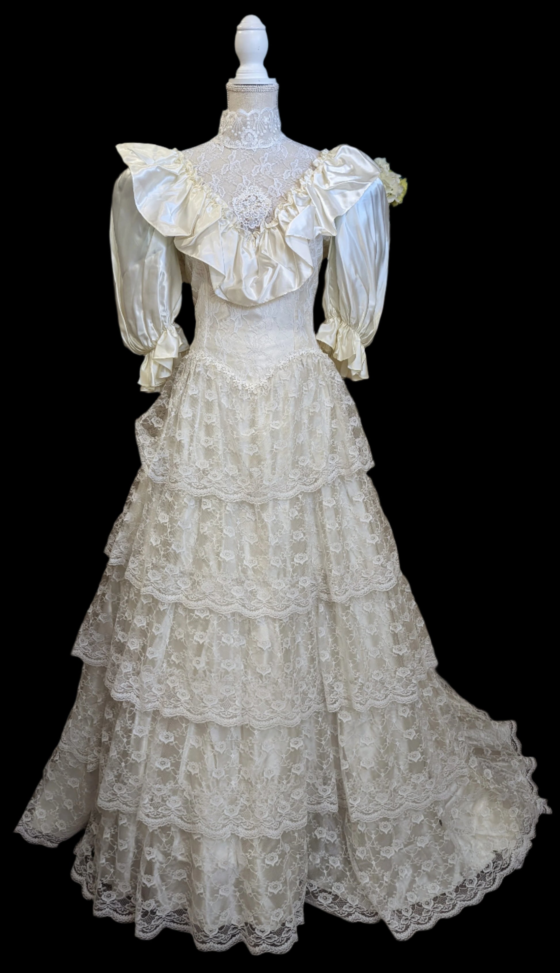 1980s Vintage Southern Belle Victorian Inspired Wedding Dress HobbyBobbins 1980s Vintage Southern Belle Victorian Inspired Wedding Dress HobbyBobbins