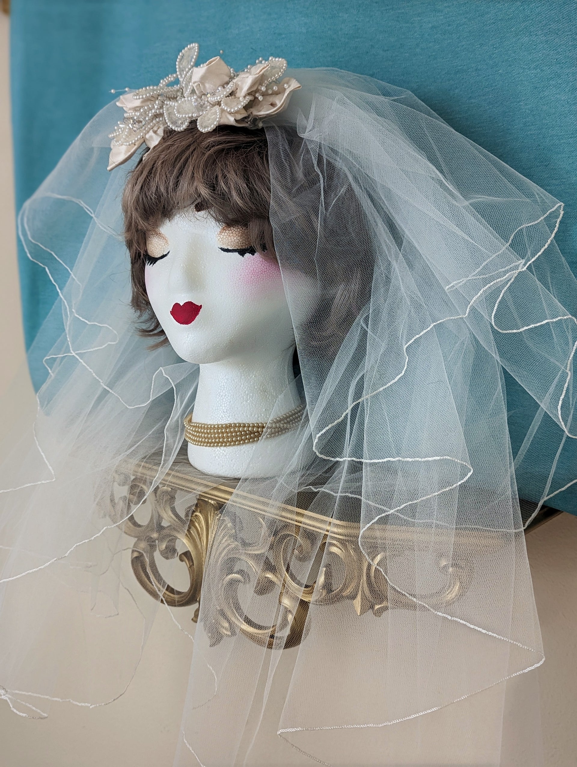 1920's Vintage Bridal Headband Veil with Tulle & Floral Beading