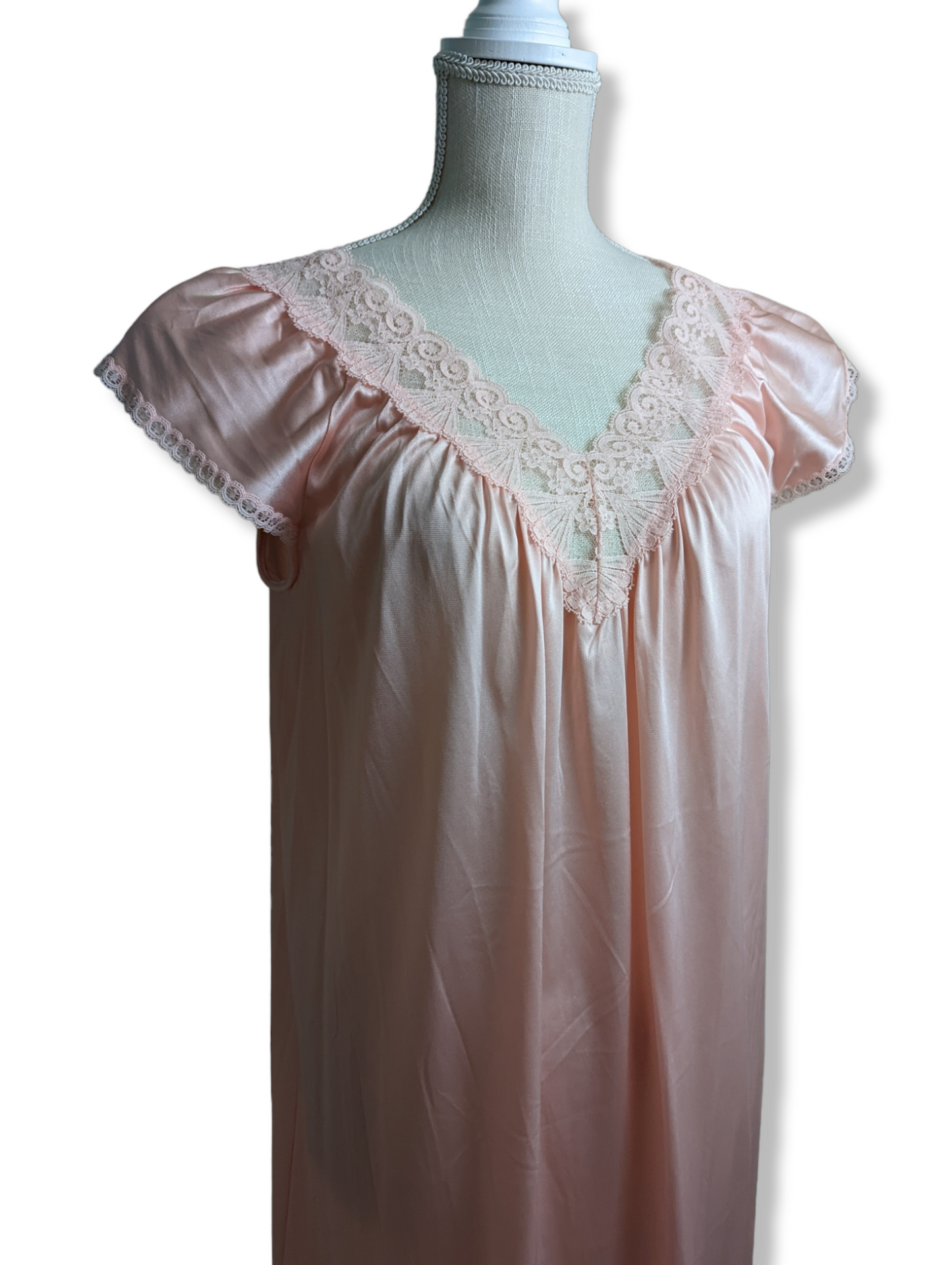 1950s Vanity Fair Pink Two Piece Peignoir and Negligee Nightgown Set