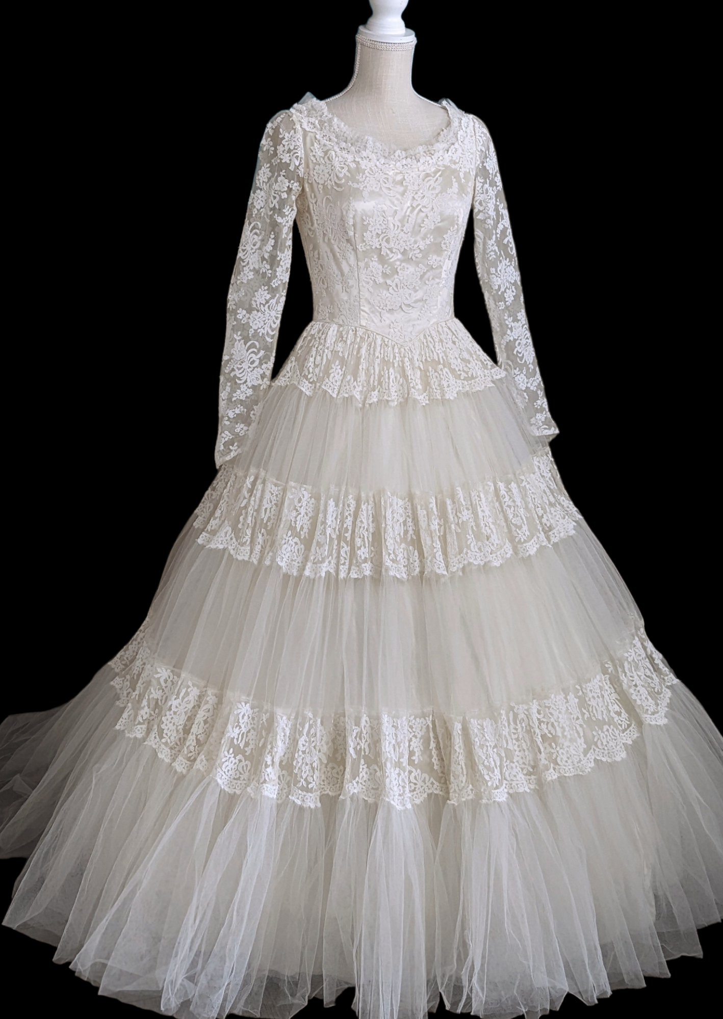 1954 Chantilly Lace and Tulle Long Sleeved Princess Style Wedding Dres HobbyBobbins 1954 Chantilly Lace and Tulle Long Sleeved Princess Style Wedding Dres HobbyBobbins