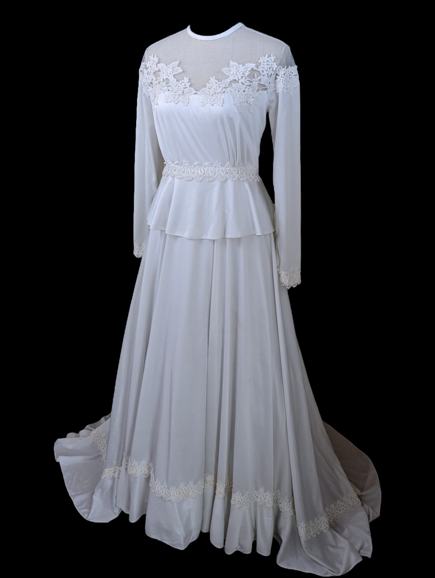 1960s Peplum and Floral Lace Long Sleeve Wedding Dress with Scoop Neck HobbyBobbins 1960s Peplum and Floral Lace Long Sleeve Wedding Dress with Scoop Neck HobbyBobbins