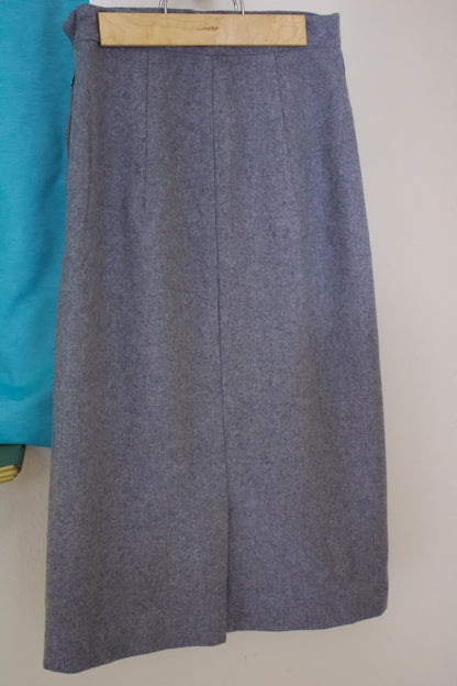1960s Soft Gray Wool Skirt with Side Button and Zipper Fastener
