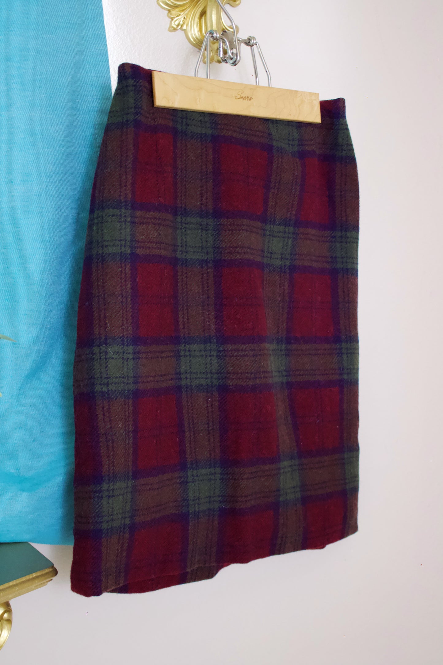 1970s Tartan Wool Skirt in Red, Blue and Olive Green
