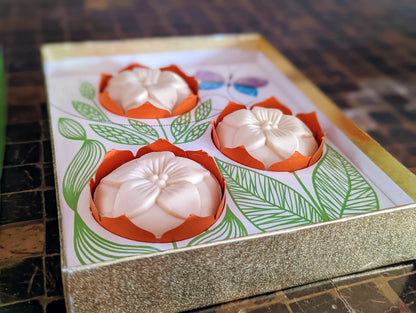 Vintage Jasmin Gift Soaps Set of 3 w/ Box Perfumed Jasmine Avon